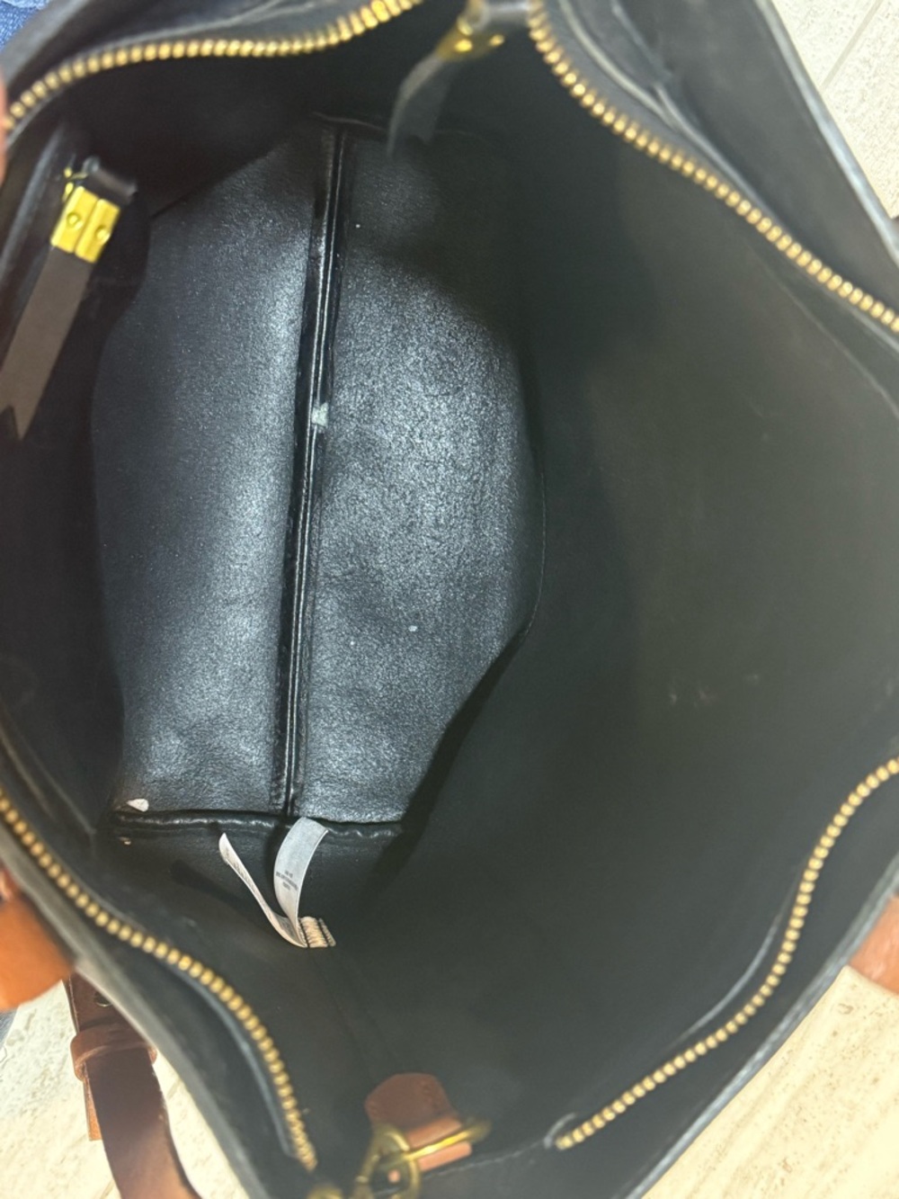 Madewell Black Leather Tote Bag Brown Strap Zip Top Minimalist Everyday Carryall - Picture 9 of 12